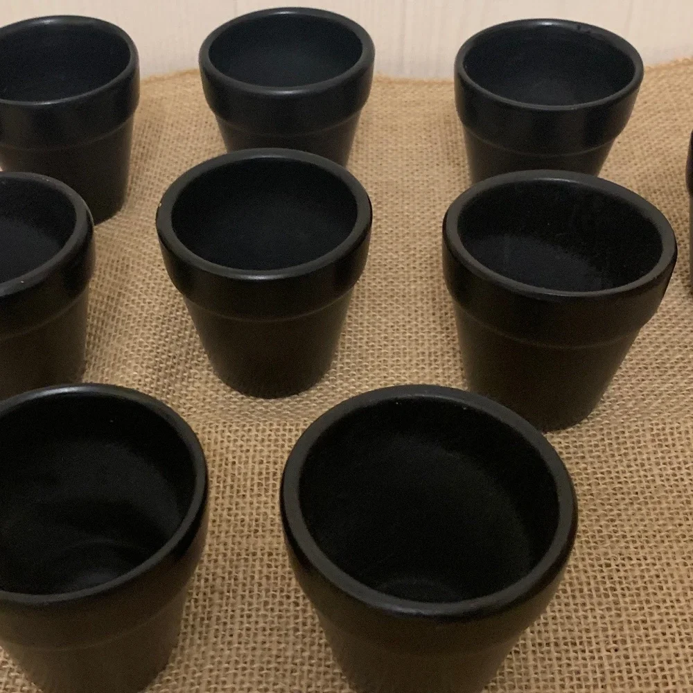 10 Black 